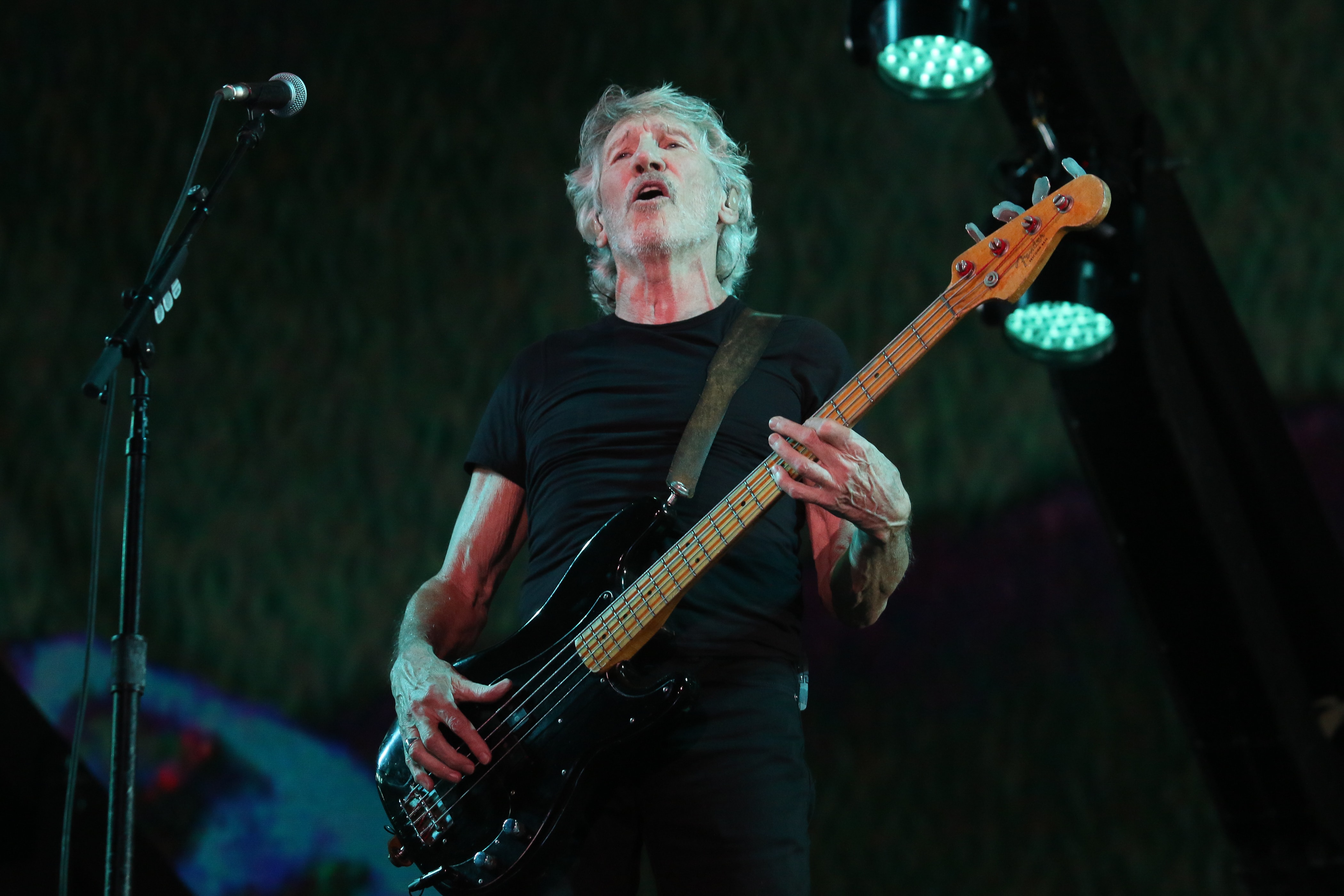 Rekor fiyata satıldı! Pink Floyd'un efsane gitarı tarihe geçti