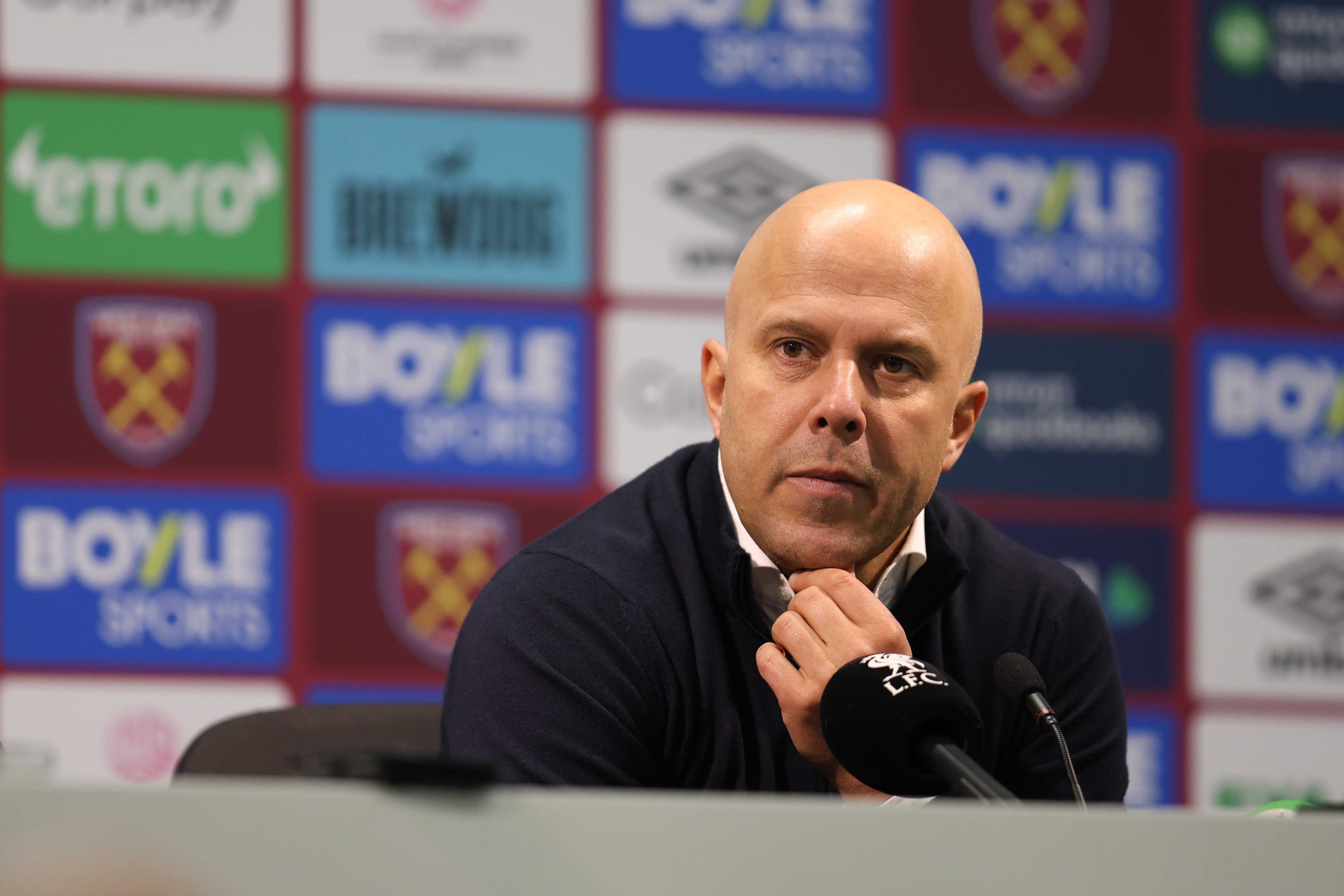 Arne Slot: Galatasaray'ın ilerdeki üç oyuncusu da çok hızlı