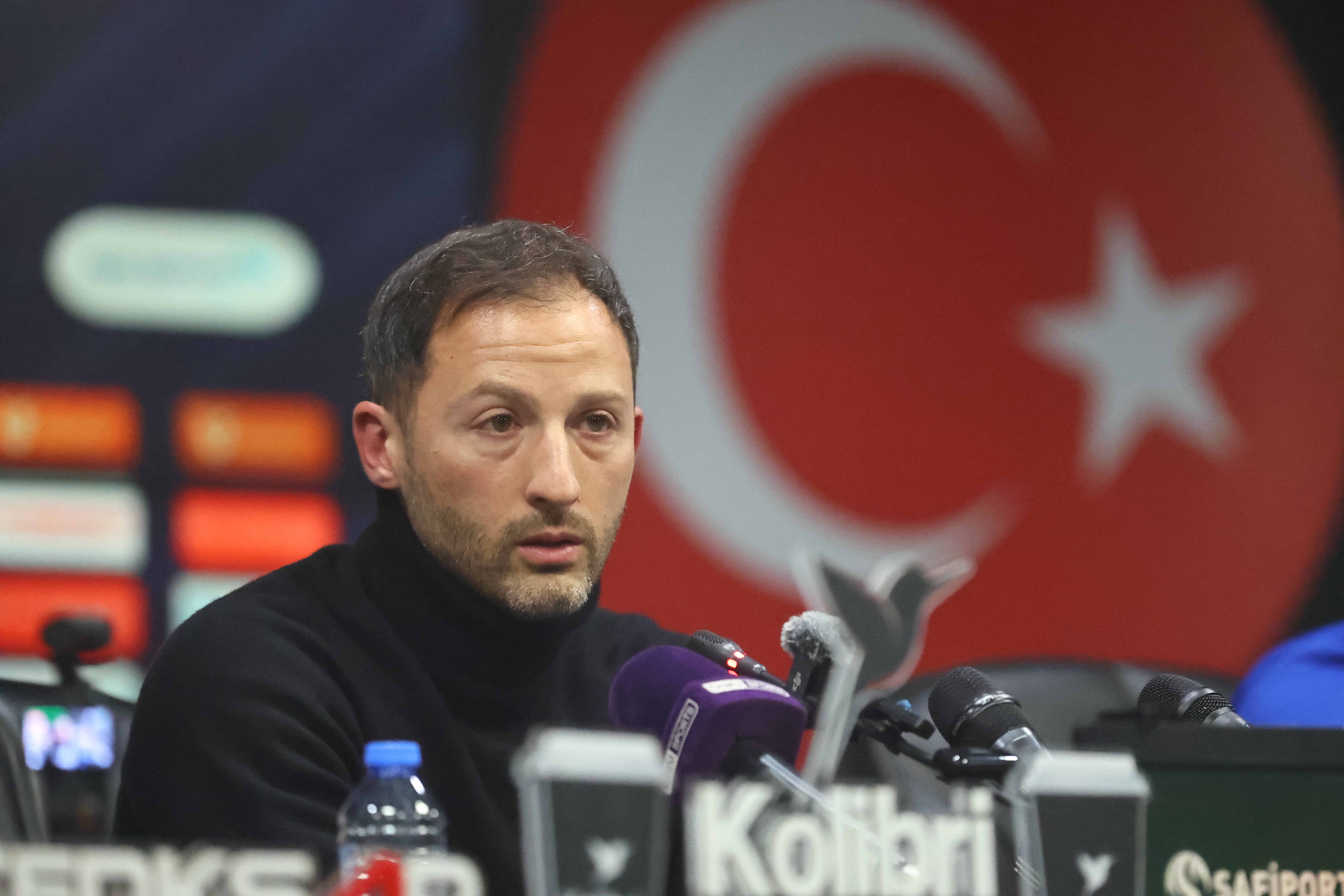 Fenerbahçe'ye Tedesco'dan maç öncesi kötü haber