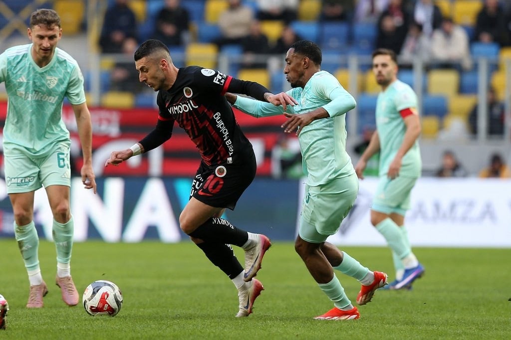 Kayserispor VAR'a takıldı, Ankara'da kazanan çıkmadı