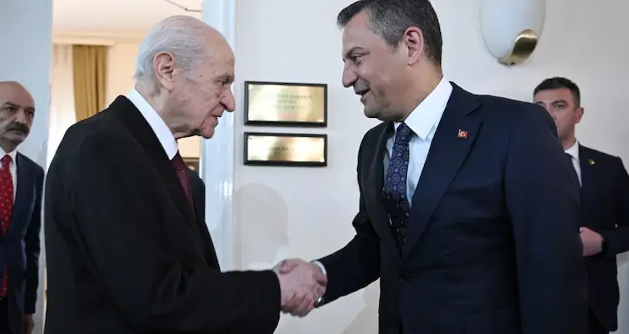 Bahçeli'den çarpıcı çıkışı: Özgür Özel'e söyledim, CHP'nin 4S'den kurtulması gerekir