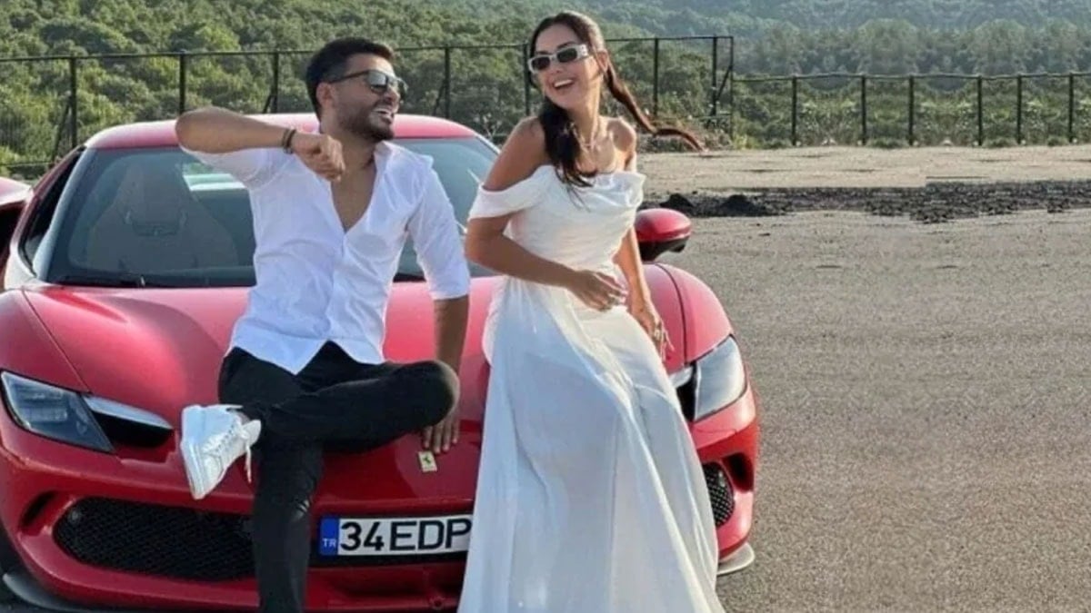 Meşhur Ferrari satışta mı? Dilan Polat'tan şaşırtan açıklama!