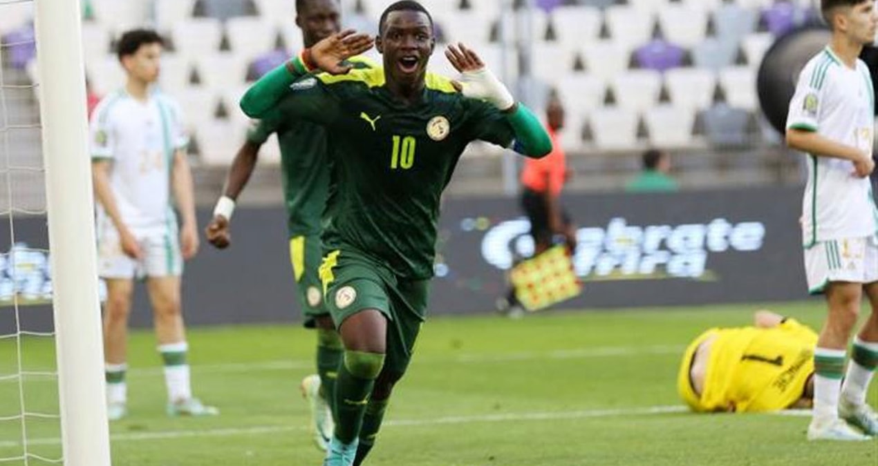 Fenerbahçe, Amara Diouf'un Ameliyatını Yaptırdı, Genç Yıldız Senegal'e Döndü