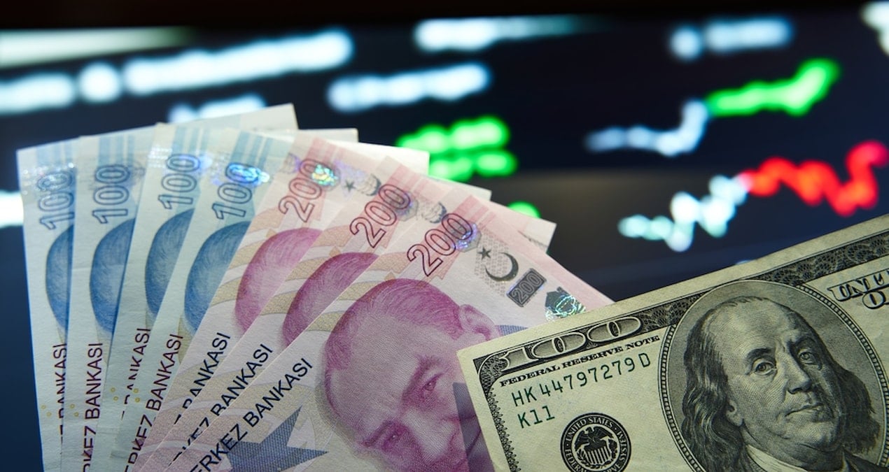 Dolar/TL bir rekoru daha aştı