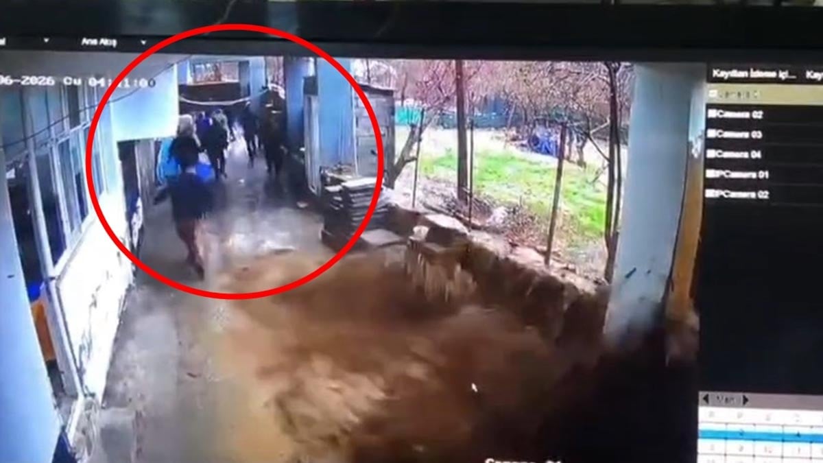 Yağmur sağanak oldu, muhtarlığı su bastı