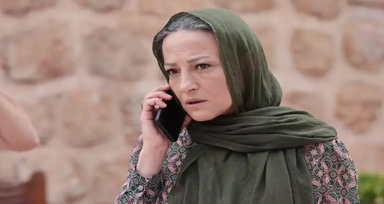 Uzak Şehir'in Fidan'ı verdiği pozla sosyal medyada gündem oldu