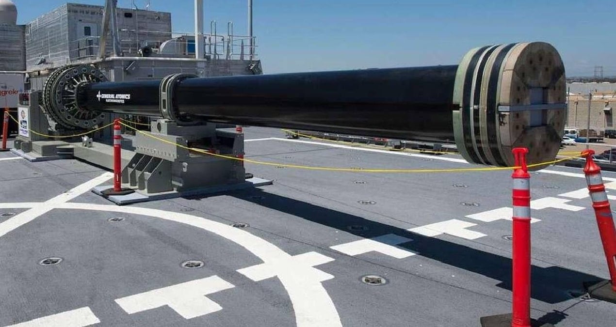 Füzeler tarihe karışacak: Elektromanyetik silah testleri başladı