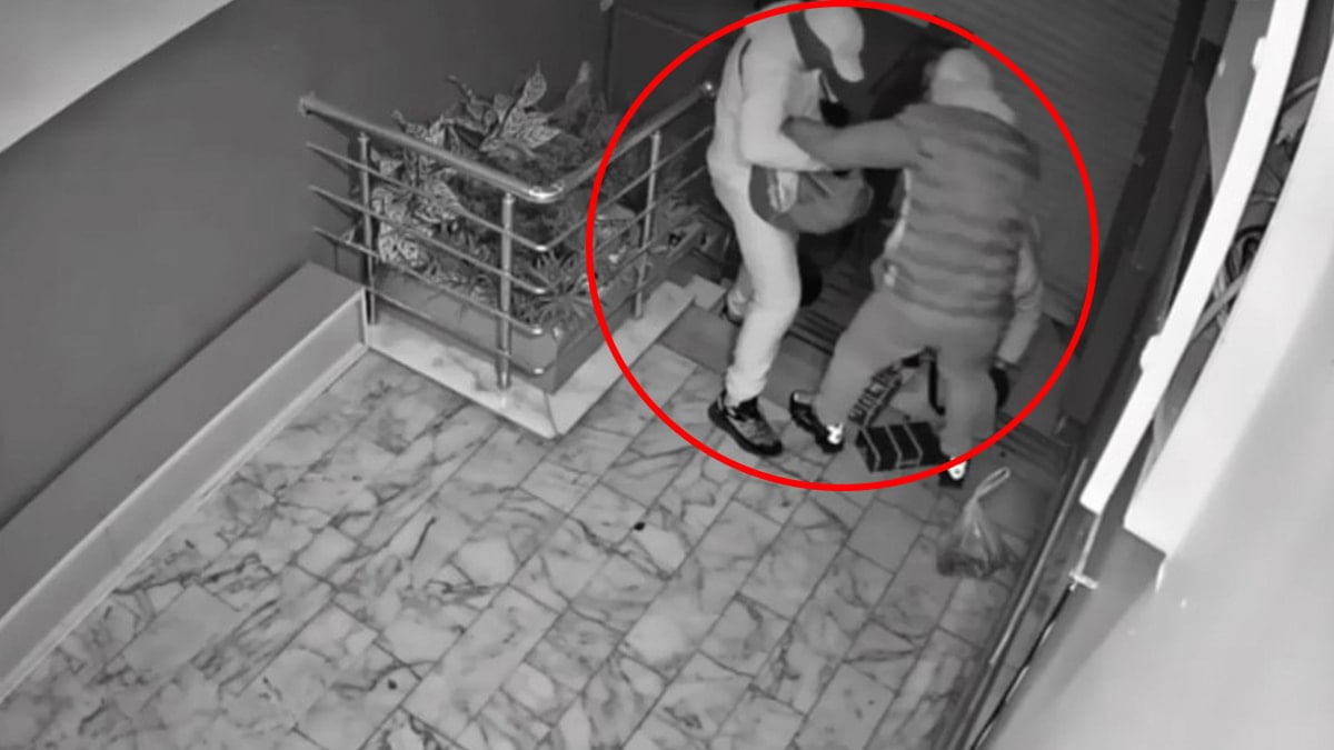 İstanbul'da 40 kilo gümüşü böyle çaldılar