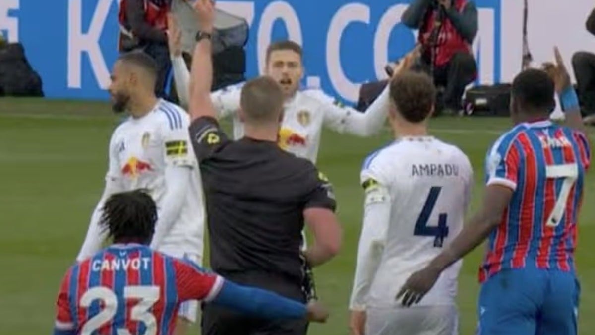 Dünyanın 1 numaralı liginde akılalmaz hakem hatası