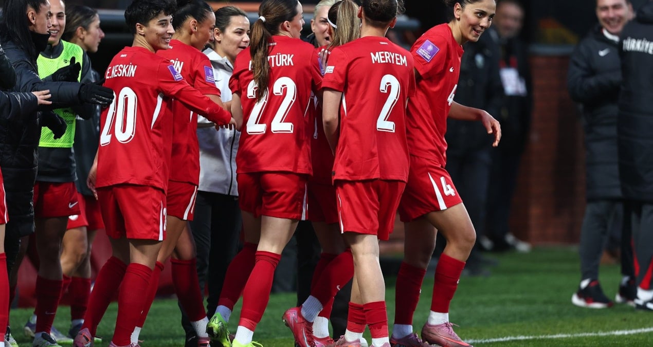 A Milli Kadın Futbol Takımı, Kuzey İrlanda'yı devirdi