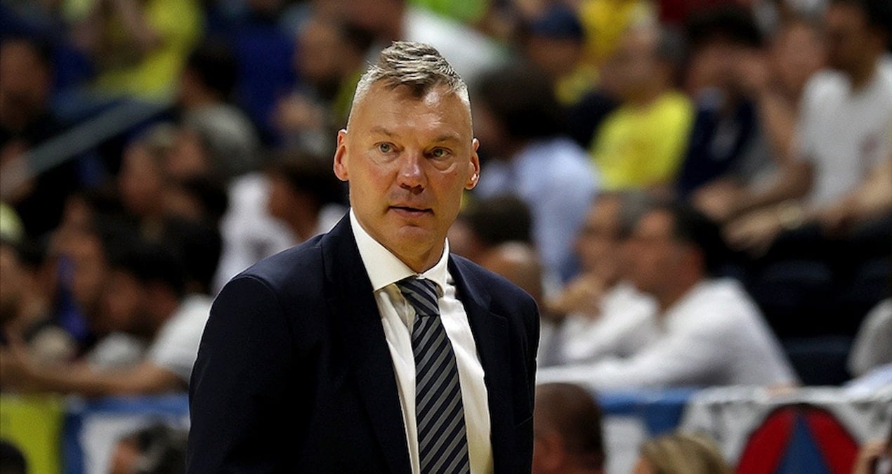 Fenerbahçe'ye şok! Jasikevicius Dubai'de mahsur kaldı