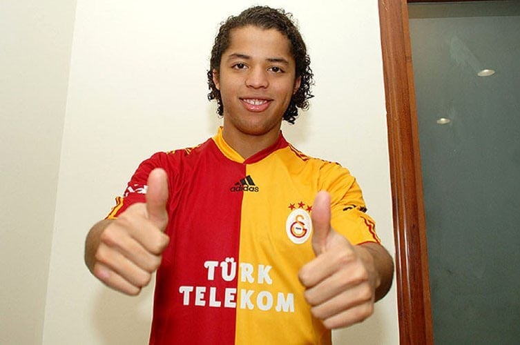 Galatasaray'ın eski oyuncusu petrol zengini oldu