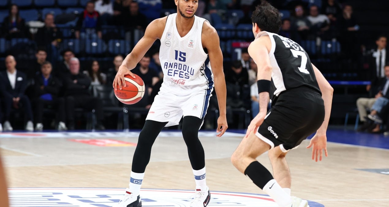 Anadolu Efes, Beşiktaş'ı mağlup etti