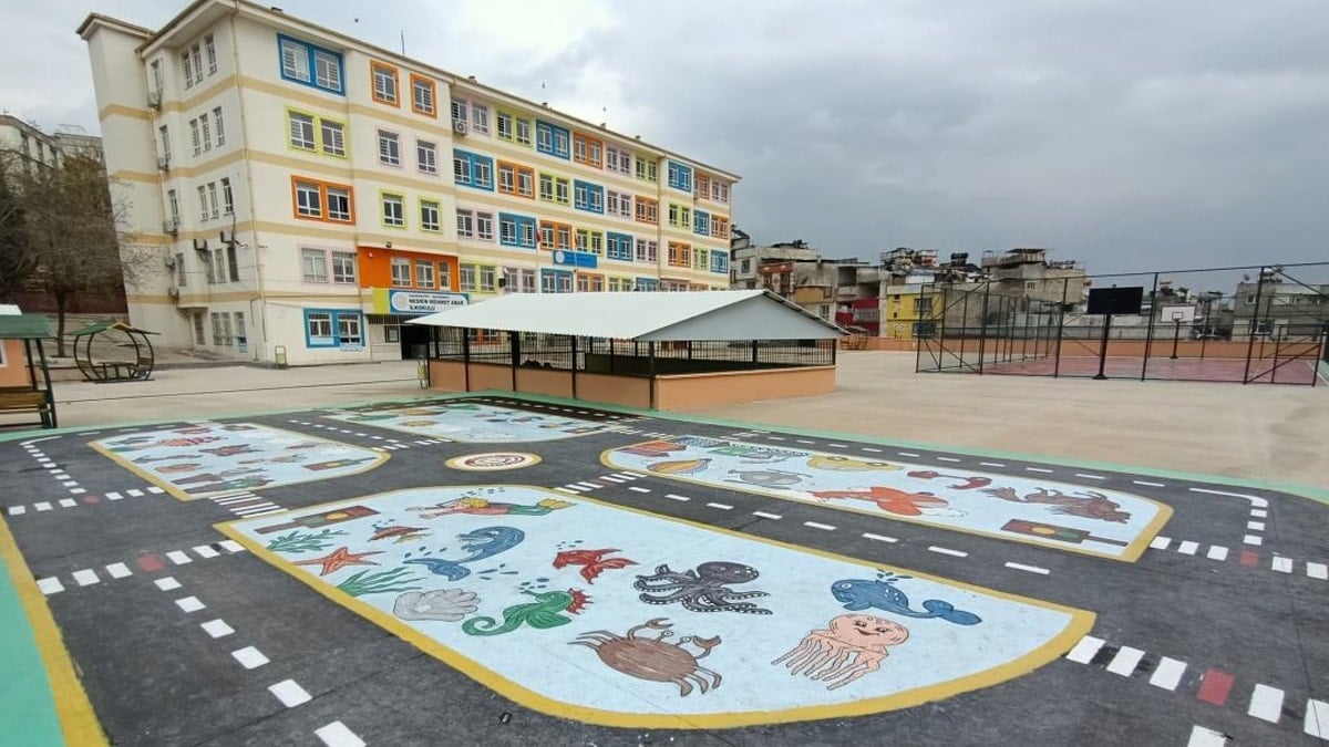 Okulda ‘naylon fatura’ skandalı