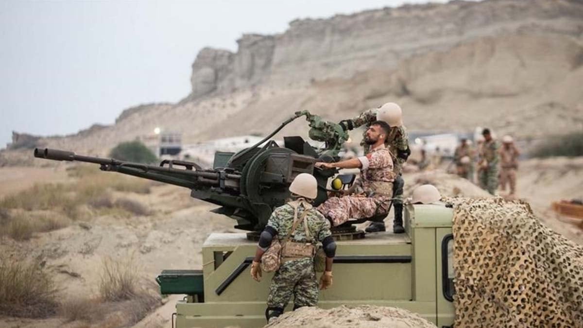 Trump 'görüşüyoruz' dedi, İran'dan çok sert açıklama geldi