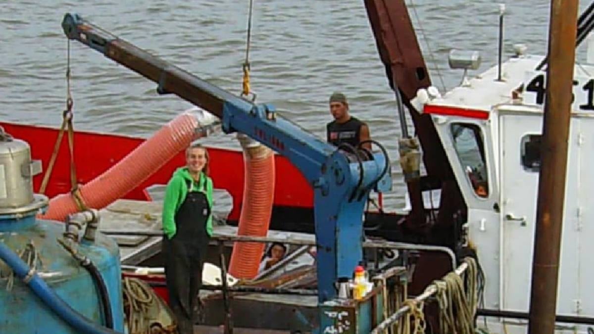 6 öğrenci denize açıldı kişi başı 660 bin lira ile geri döndü