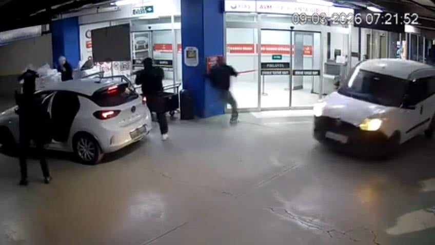 Kuyumcukent'te uzun namlulu silahlarla 20 milyon liralık soygun