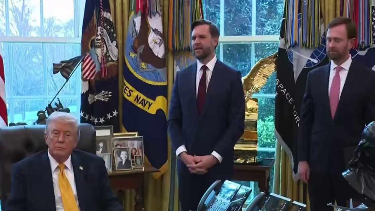 Beyaz Saray'da 'nifak' kavgası! JD Vance’ten muhabire fırça: "Başkanla aramı açamazsın, o eskiler gibi aptal değil!"