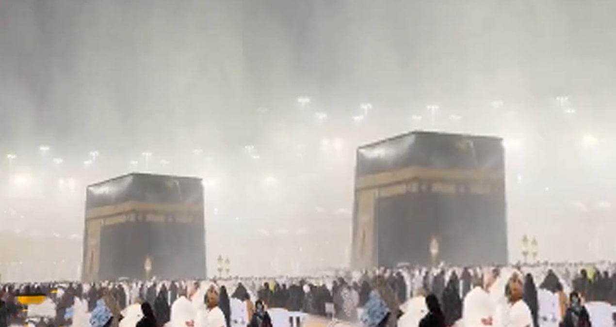 Ramazan'ın son gününde Kabe'de sağanak yağış