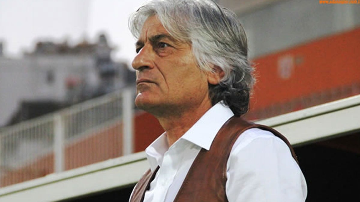 Türk teknik direktör rekor kırdı! 43. kez masaya oturdu