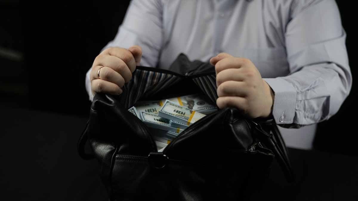 Kuyruk 24 yıl sonra kırıldı: 23 milyar 686 milyon TL tek kişiye gitti