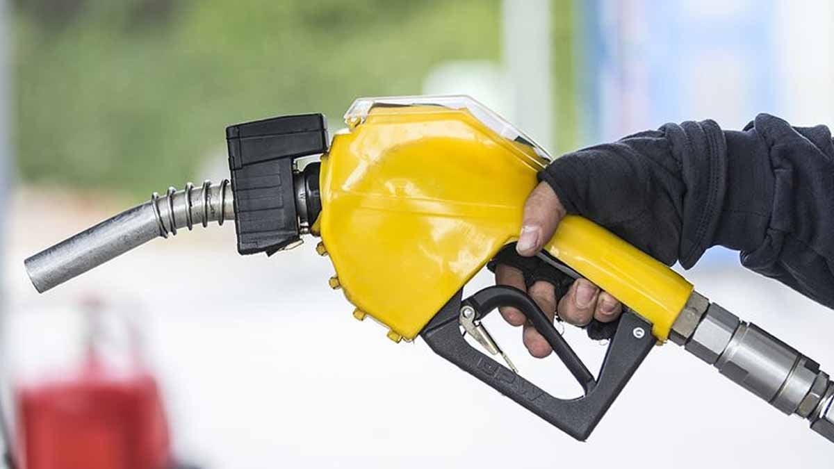 Akaryakıtta 200 dolar için tarih verildi! Dev şirketten felaket uyarısı: Çöküş başladı