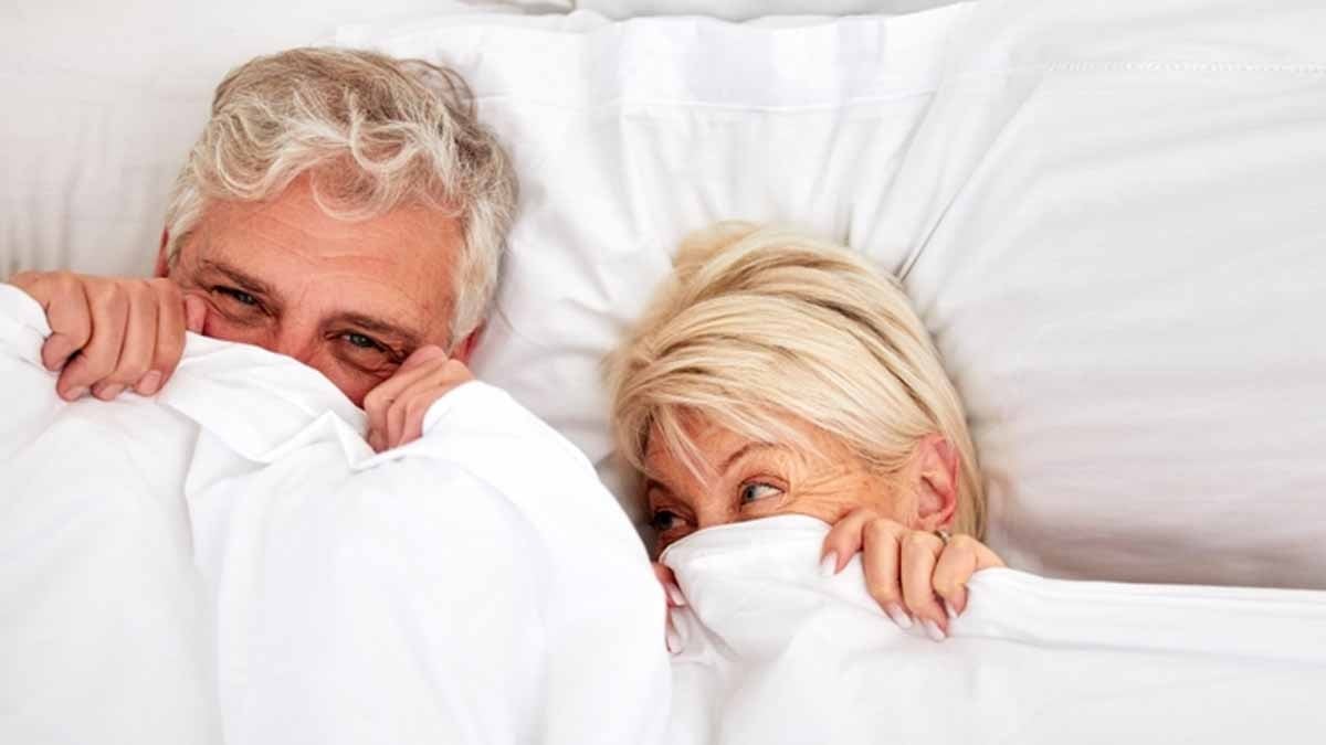 60-83 yaş arası tek kelimeyle yanıtladı: Seks bizim için...
