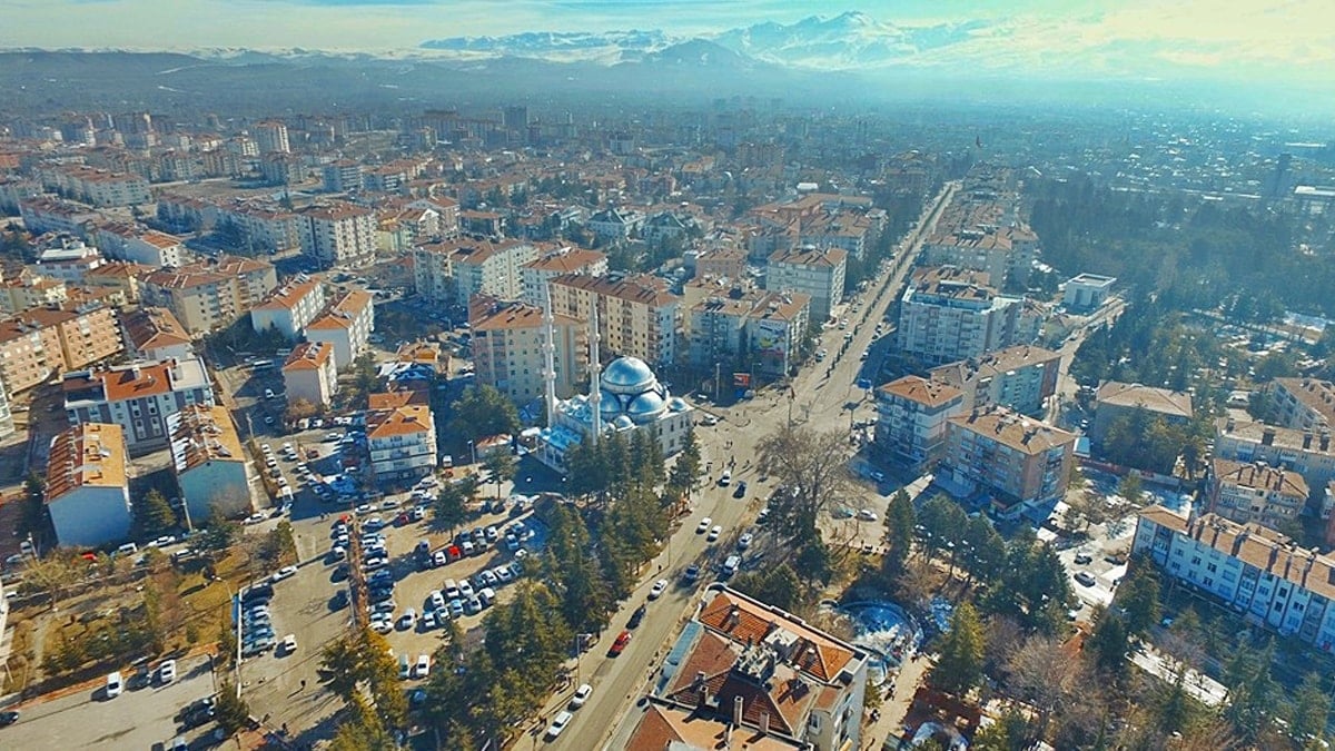 MHP teklifi Meclis'e sundu: 'Bu ilçe il, 3 mahalle ise ilçe olsun'