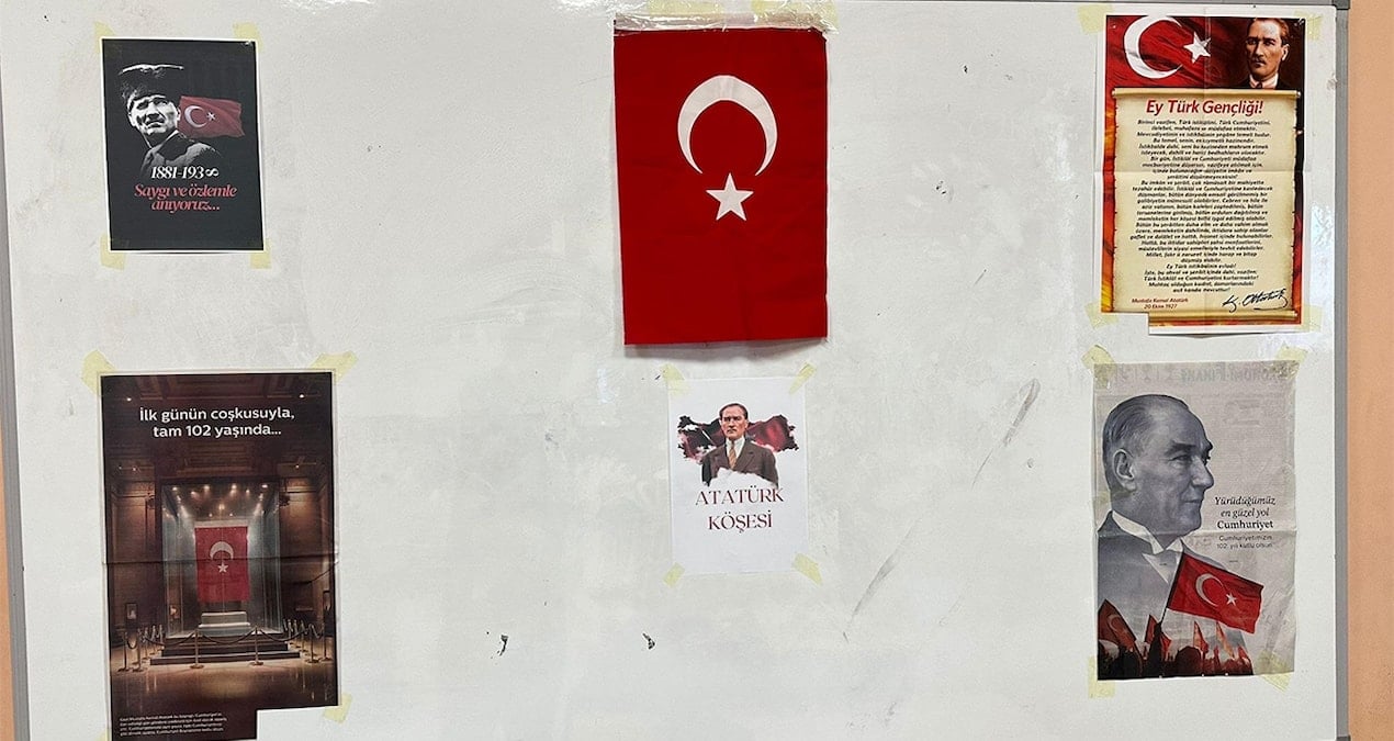 Atatürk köşesi yaptı, sürgün edildi