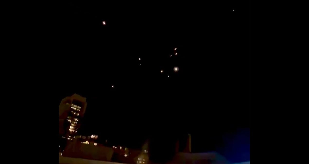 İran füzesi Demir Kubbe'yi delerek Kudüs'e düştü