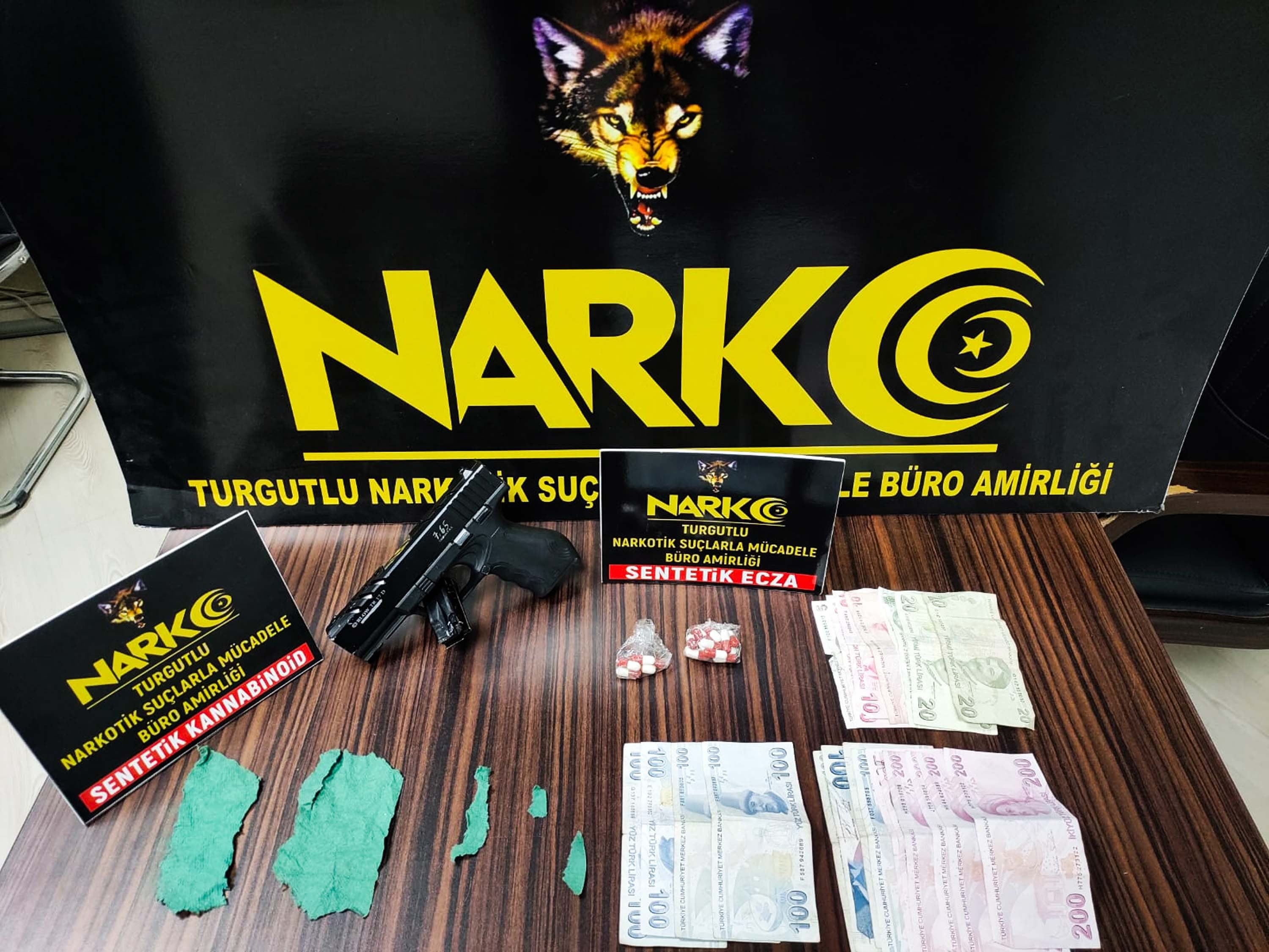 Manisa'da uyuşturucu operasyonu; 3 şüpheli tutuklandı