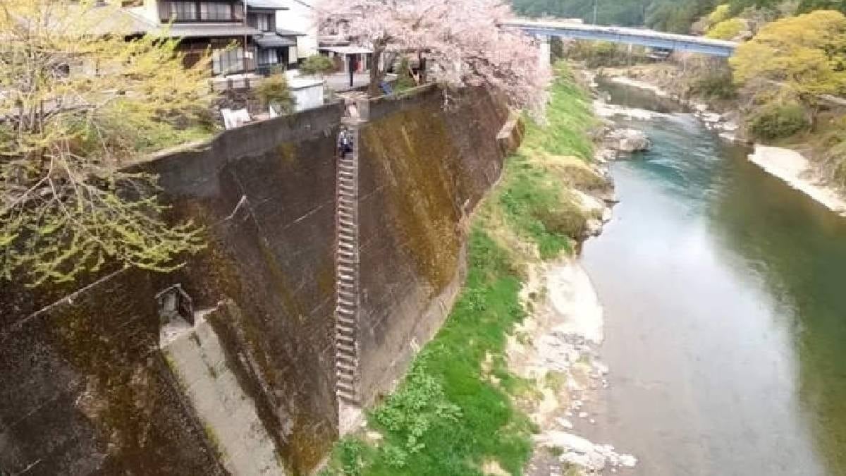 En korkunç merdiven: İnmek de çıkmak da yürek ister