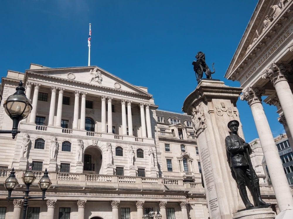 Faiz kararını açıkladıktan sonra Ortadoğu'yu işaret etti: 'Harekete geçmeye hazırız'