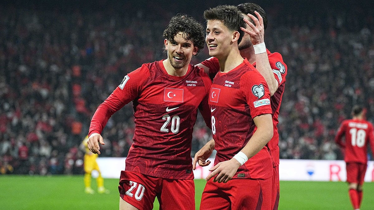 A Millilerin oteline havai fişekli saldırı