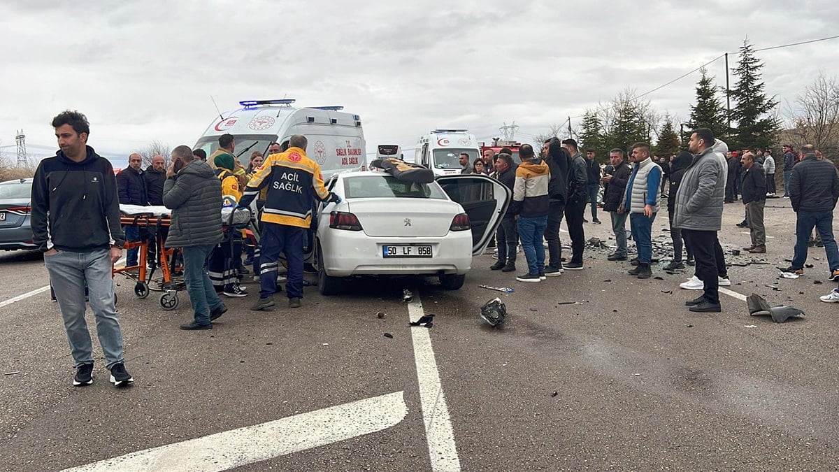 Bayramın ilk acı haberi: Baba ve 2 çocuğu öldü, 6 yaralı