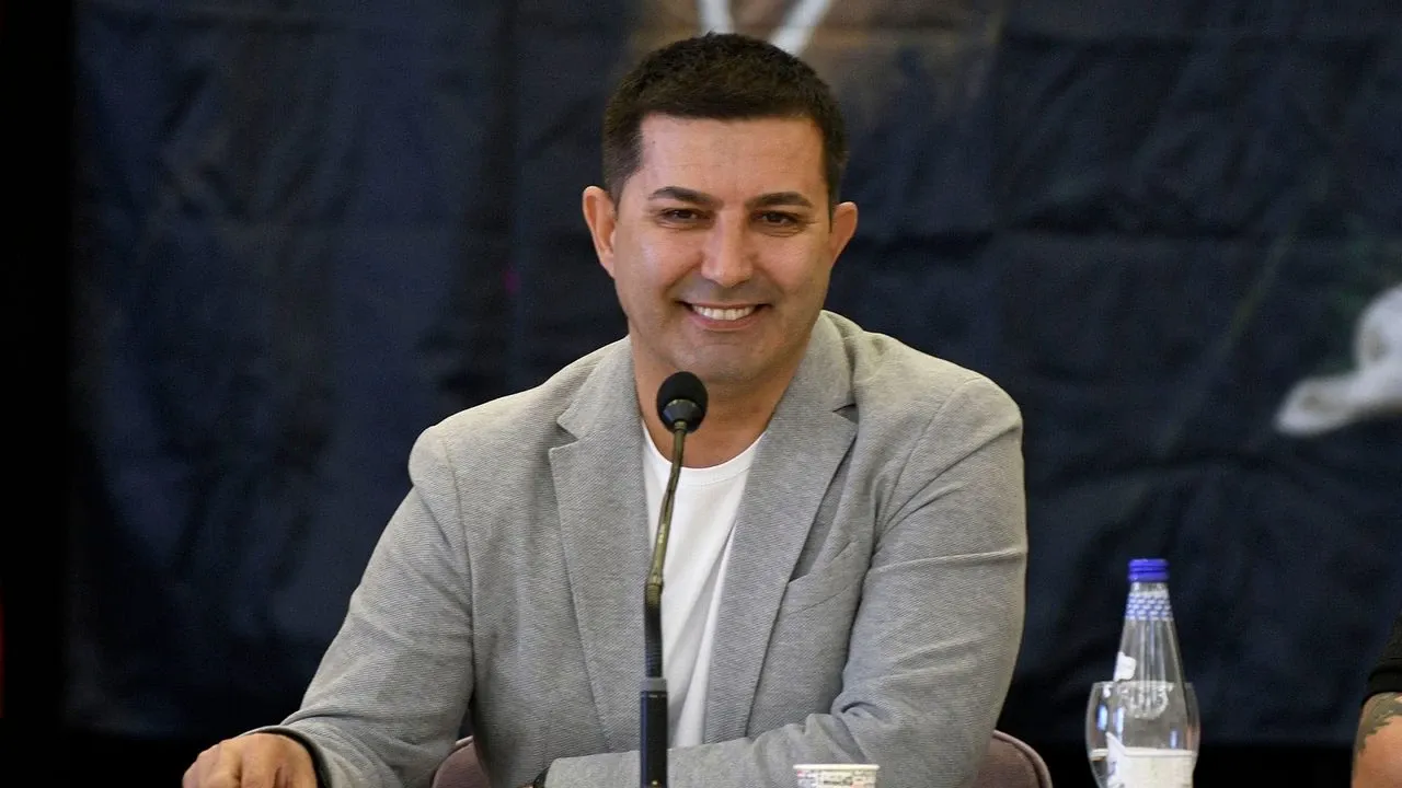 Kuşadası Belediye Başkanı Ömer Günel tutuklandı