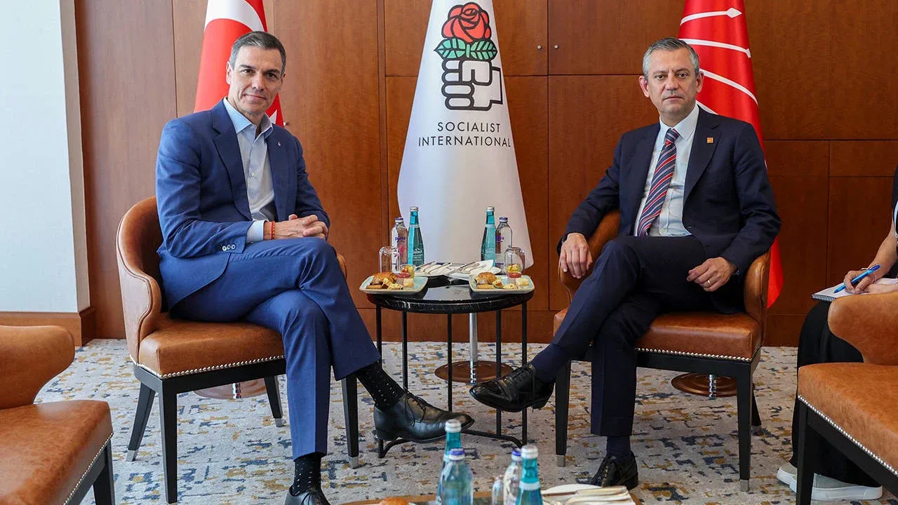 Özgür Özel'den 'Pedro Sanchez' açıklaması