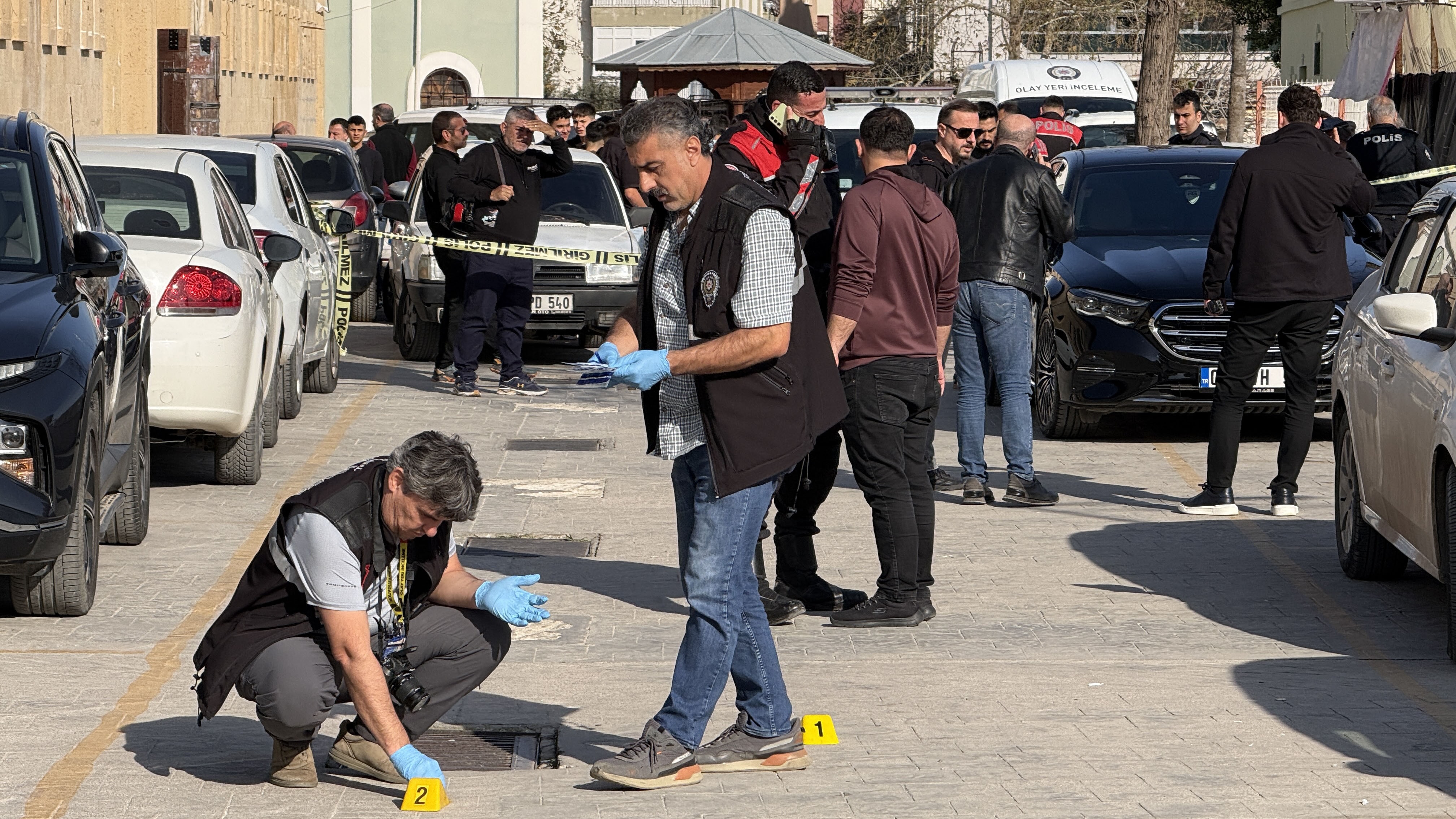Antalya'da baharatçıya silahlı saldırı
