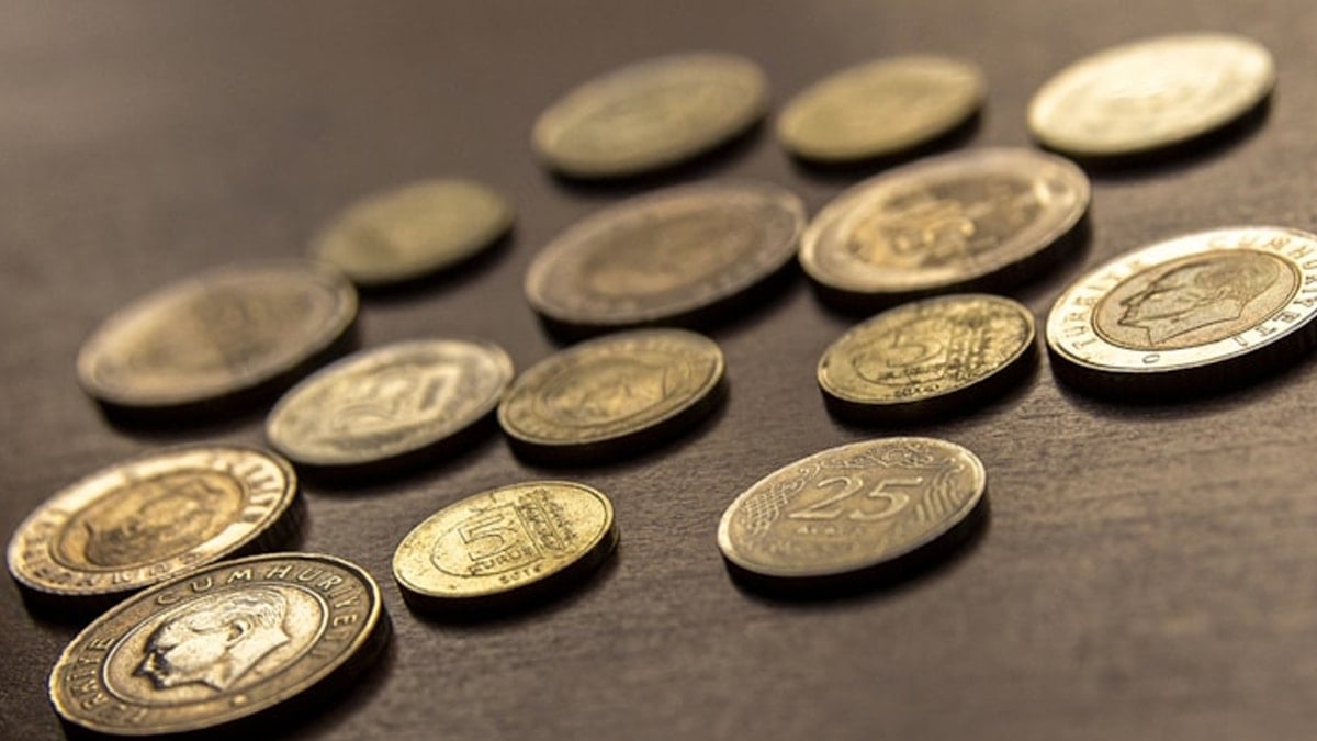 Elinde olan yaşadı: Bu parayı getirene 2000 lira veriyorlar 