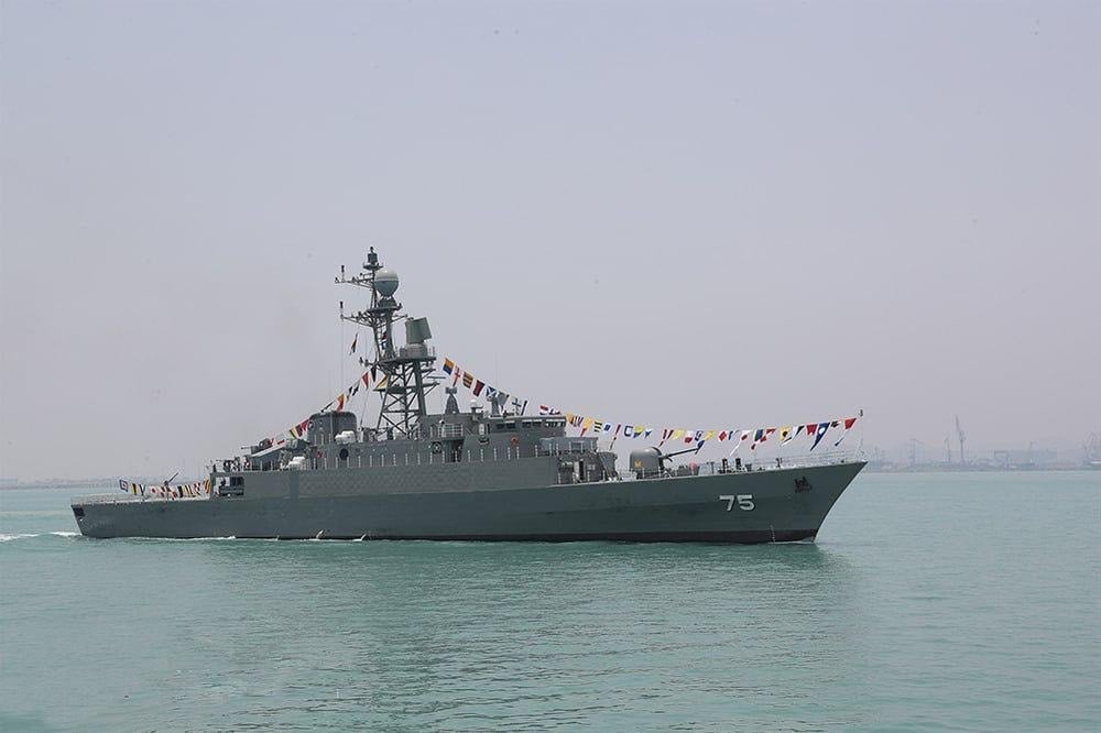 Denizaltının batırdığı İran savaş gemisinden 101 kişi kayıp