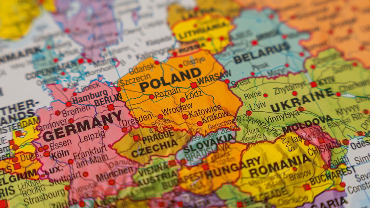 Almanlar araçlarına daha ucuz yakıt almak için Polonya’ya gidiyor