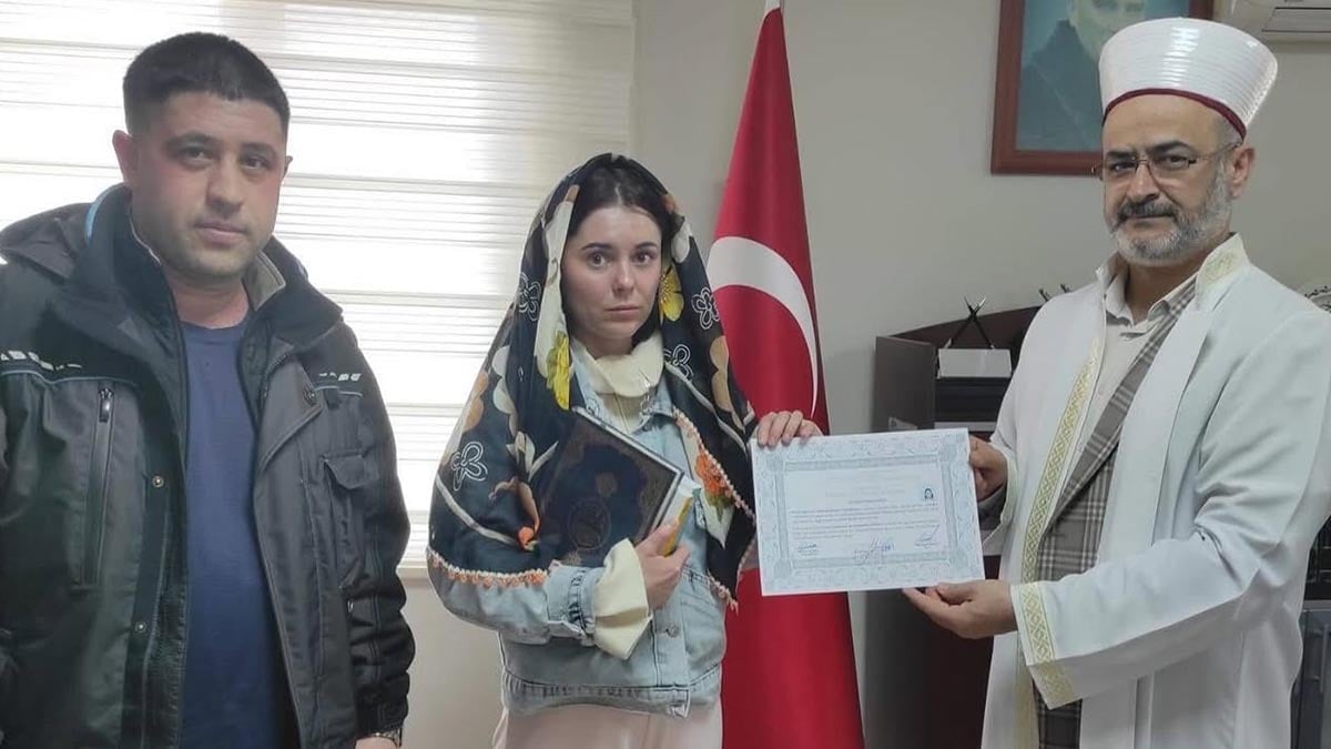 Nükleer Santralde çalışmaya gelen Rus genç kız Müslüman oldu