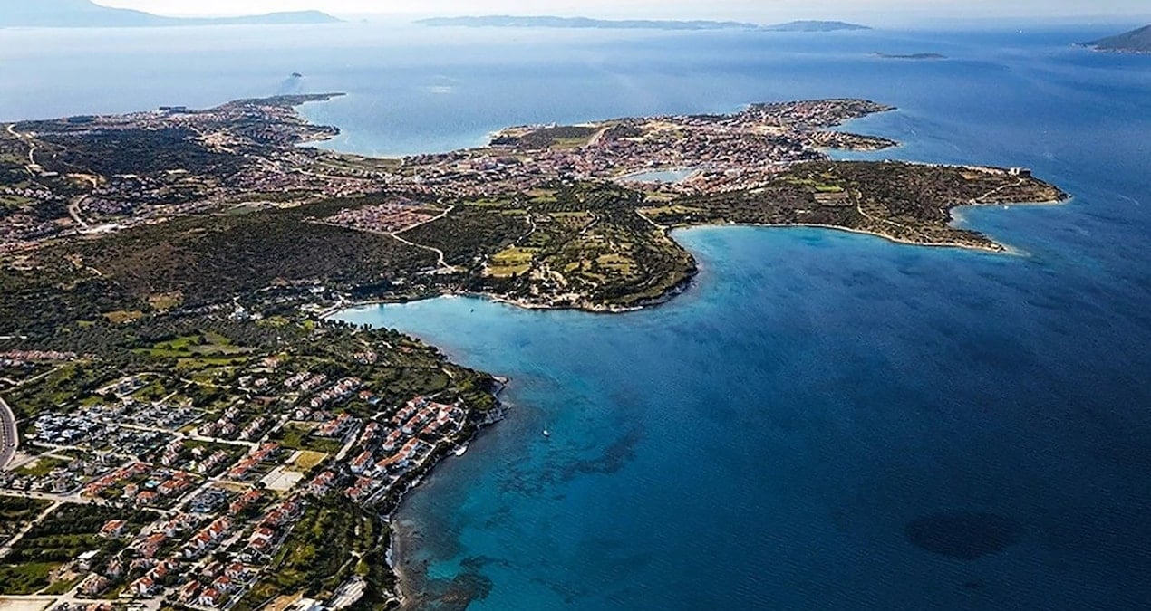 Çeşme'yi parçaladılar
