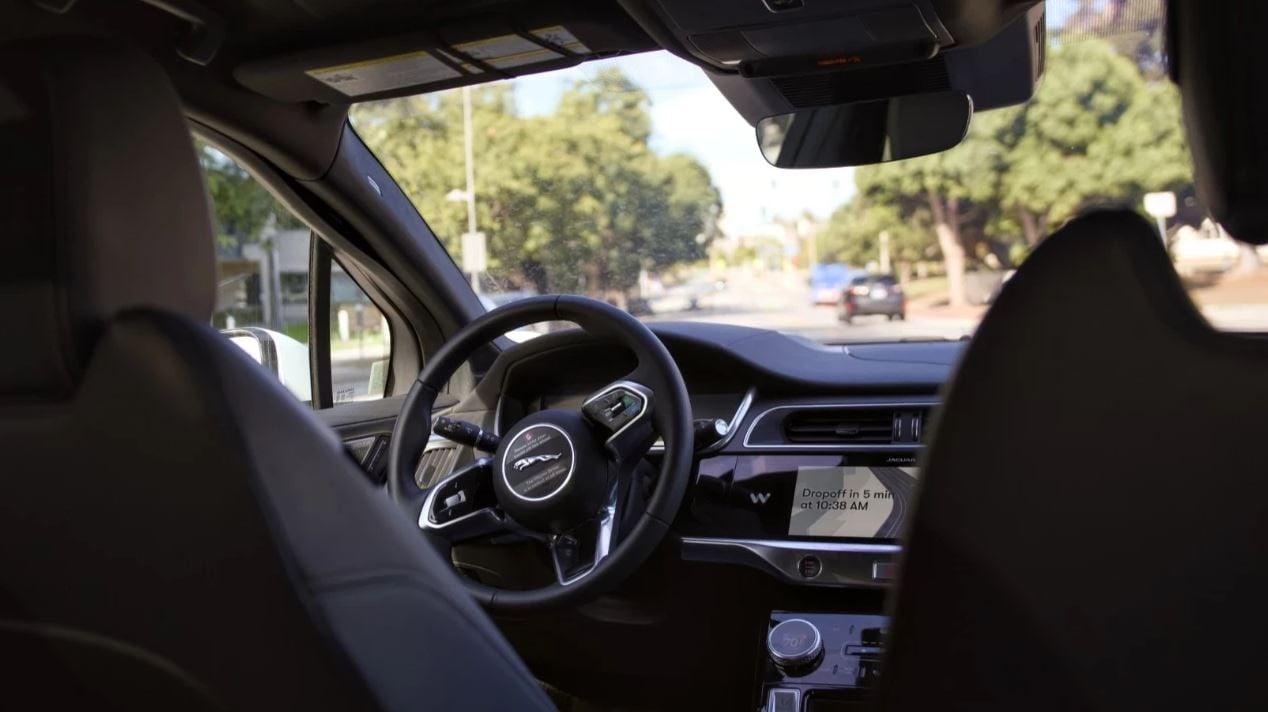 Türkiye'de faaliyet gösteren ulaşım devi robotaksileri devreye sokuyor!