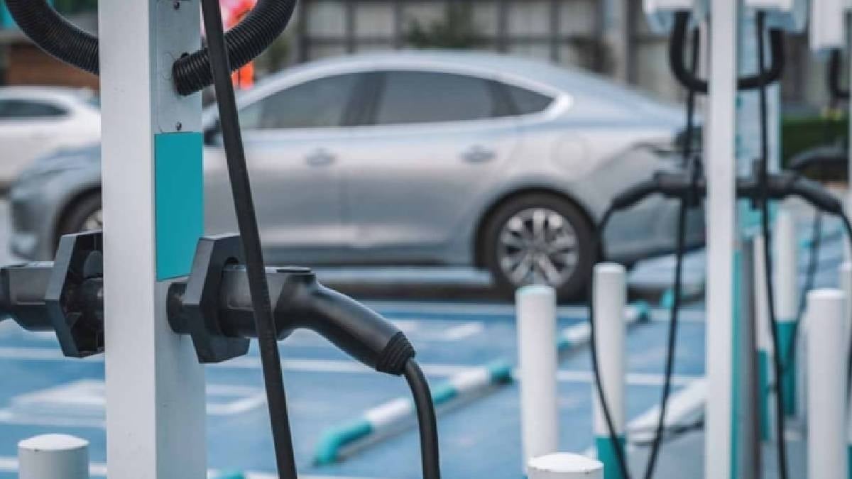 Otomotiv devinden büyük geri çağırma: 100 bin elektrikli araç toplatılıyor