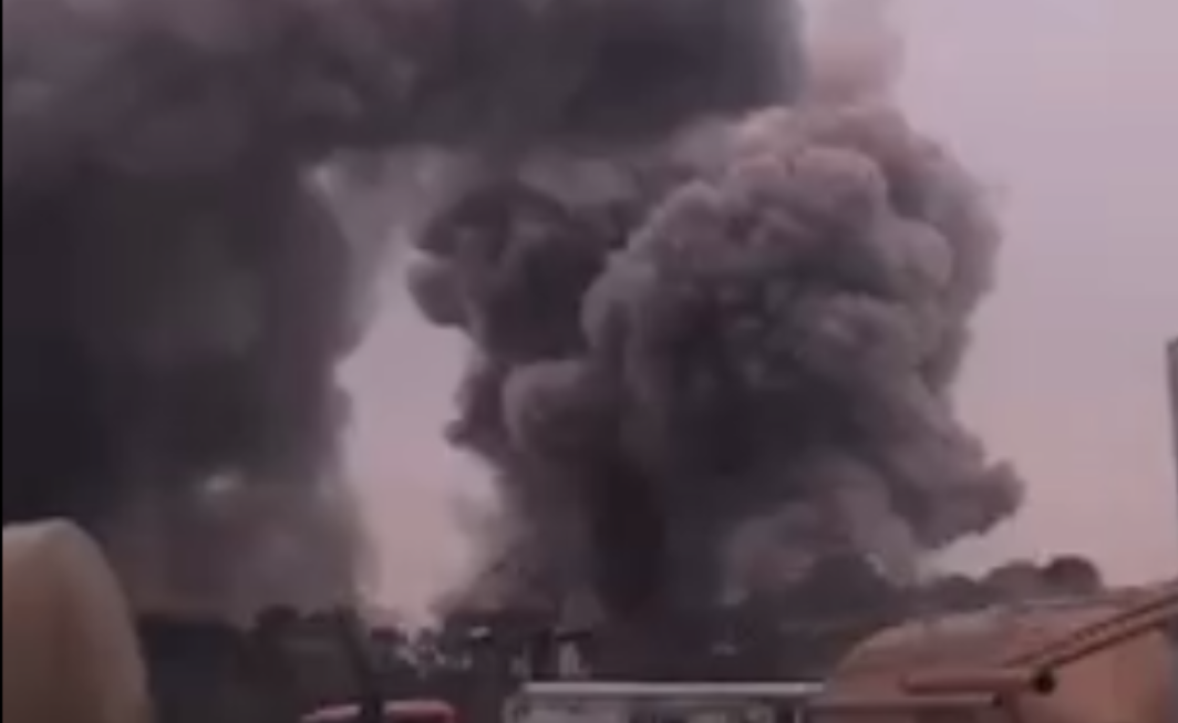 Tahran'da patlamalar meydana geliyor