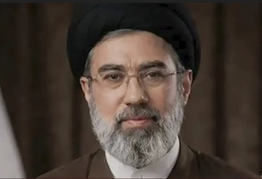 İran'ın yeni dini liderinden haber var