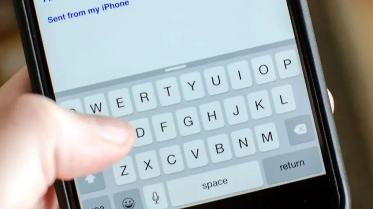 iPhone'lardaki klavye sorunu tarih oluyor