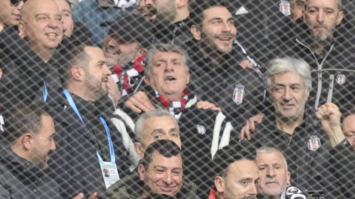 Serdal Adalı deplasman tribününde: Beşiktaş ruhunu en derinden hissettim