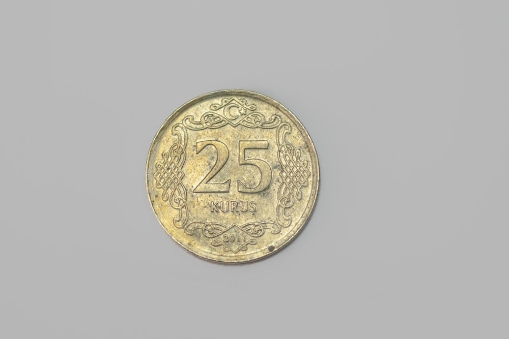 Altın renkli 25 kuruşlar 30 bin liradan satışa çıktı
